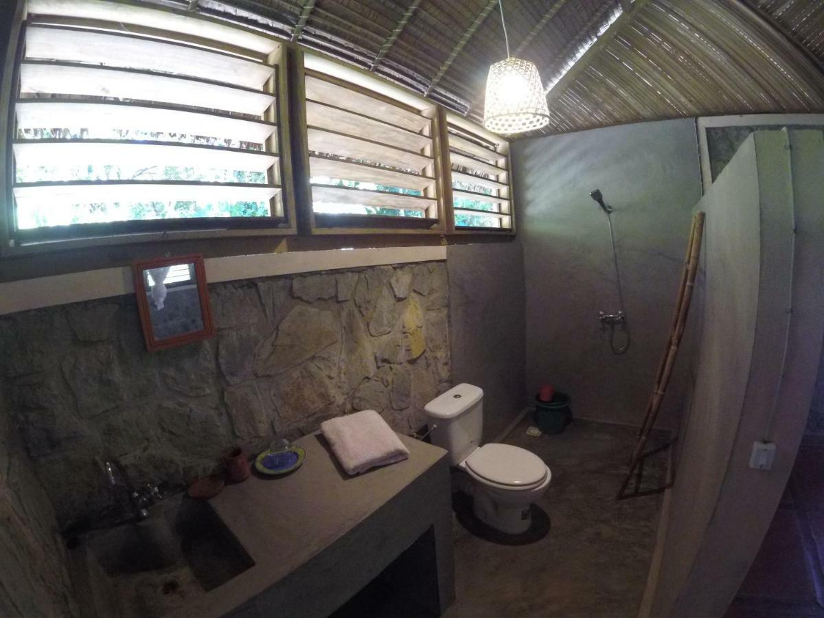 Bed and Breakfast Les Jardins D'Ankify Andimaka Exterior foto